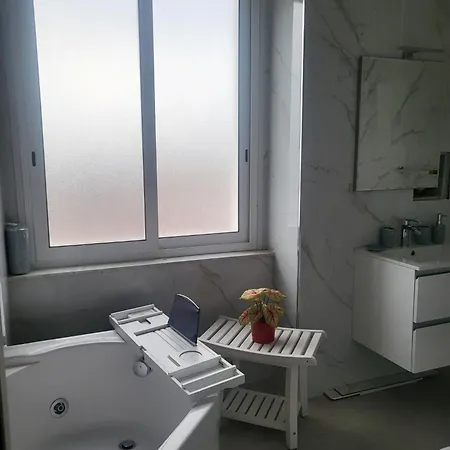 ゲストハウス Live