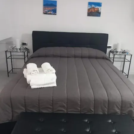 Live Konukevi Napoli