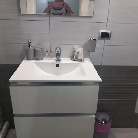 Πανσιόν Live Νάπολη